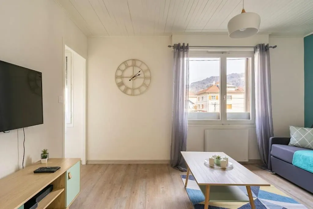 Studio Cosy Proche Du Centre + Parking Gratuit Cluses Apartment